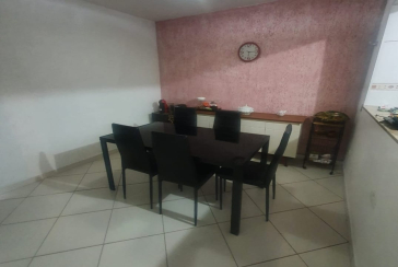 Oportunidade de Sobrado à venda no Jardim Mangalot na Rua José Baltore