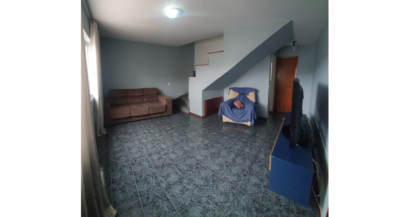 Oportunidade de Sobrado à venda no Jardim Mangalot na Rua José Baltore