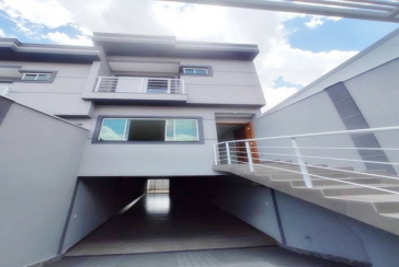 Sobrado novo à venda no Jardim Maristela na Rua Coronel Augusto Machado 306