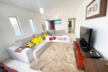 Belo Sobrado à venda no Jardim Santo Elias na Rua Cícero Fernandes de Lyra