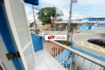 Belo Sobrado à venda no Jardim Santo Elias na Rua Cícero Fernandes de Lyra