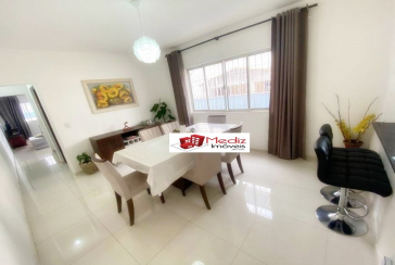 Belo Sobrado à venda no Jardim Santo Elias na Rua Cícero Fernandes de Lyra