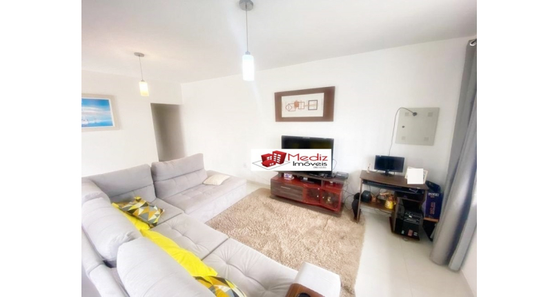 Belo Sobrado à venda no Jardim Santo Elias na Rua Cícero Fernandes de Lyra