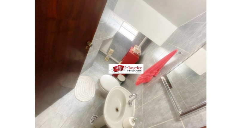 Belo Sobrado à venda no Jardim Santo Elias na Rua Cícero Fernandes de Lyra