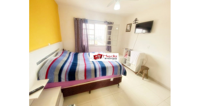 Belo Sobrado à venda no Jardim Santo Elias na Rua Cícero Fernandes de Lyra