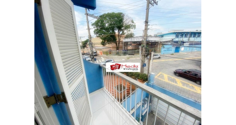 Belo Sobrado à venda no Jardim Santo Elias na Rua Cícero Fernandes de Lyra