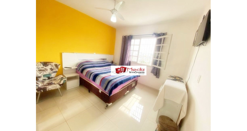 Belo Sobrado à venda no Jardim Santo Elias na Rua Cícero Fernandes de Lyra