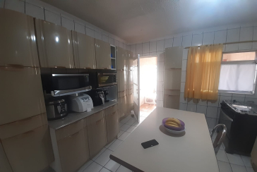 Lindo Sobrado à venda no Conjunto Residencial Vista Verde na Rua Ricardo Abed