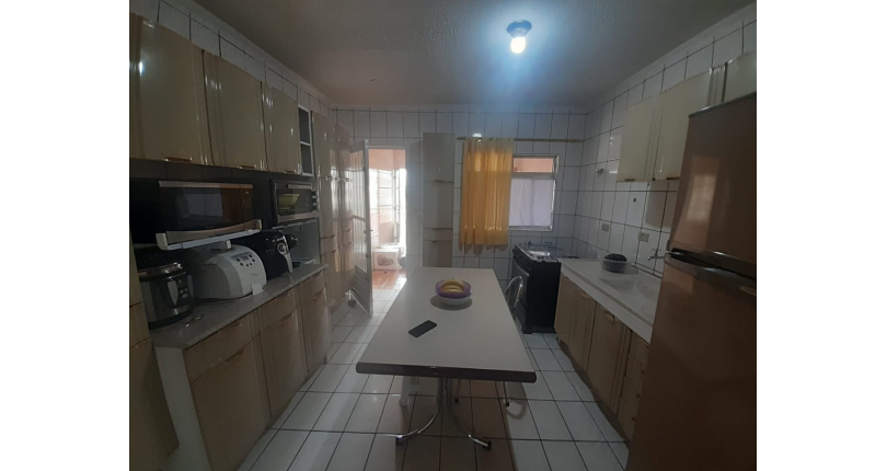 Lindo Sobrado à venda no Conjunto Residencial Vista Verde na Rua Ricardo Abed