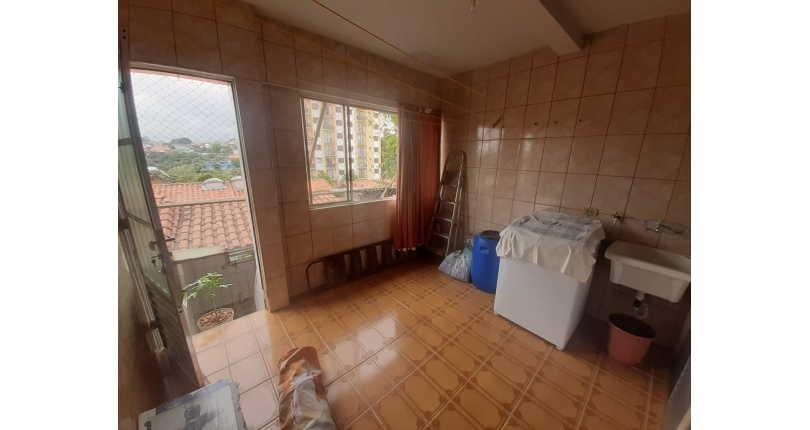 Lindo Sobrado à venda no Conjunto Residencial Vista Verde na Rua Ricardo Abed