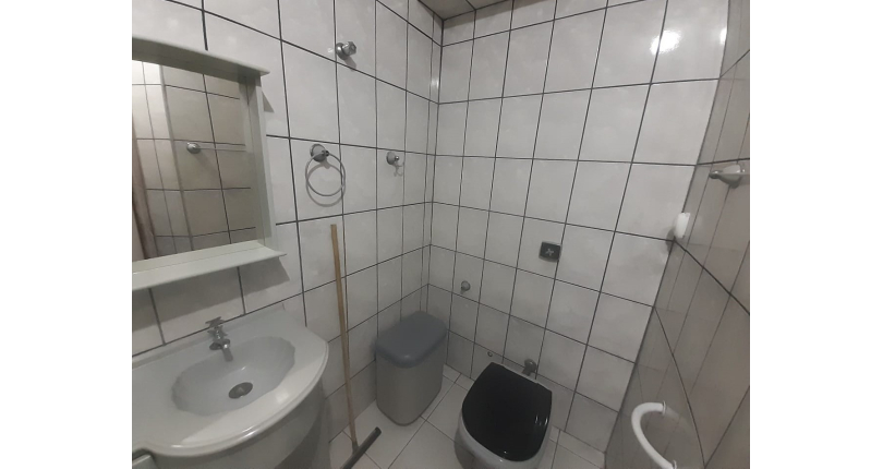 Lindo Sobrado à venda no Conjunto Residencial Vista Verde na Rua Ricardo Abed