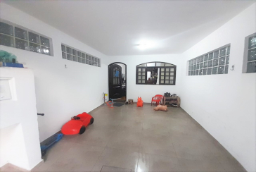 Bom Sobrado à venda no Conjunto Residencial Vista Verde na Rua Ricardo Abed