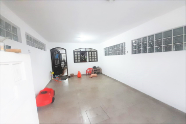 Bom Sobrado à venda no Conjunto Residencial Vista Verde na Rua Ricardo Abed