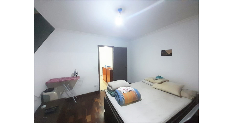 Bom Sobrado à venda no Conjunto Residencial Vista Verde na Rua Ricardo Abed