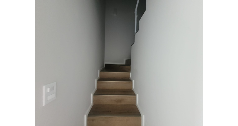 Belo Sobrado novo à venda na Vila Jaguara na Rua Pinheiro Raposo 155