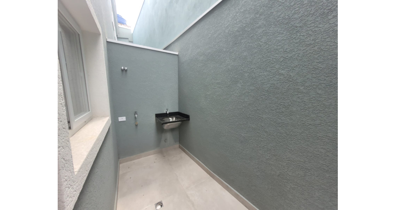 Belo Sobrado novo à venda na Vila Jaguara na Rua Pinheiro Raposo 155