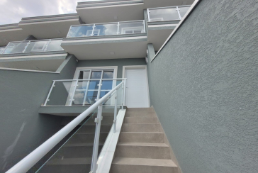 Belo Sobrado novo à venda na Vila Jaguara na Rua Pinheiro Raposo 153