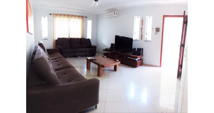 Sobrado à venda Rua Fontes da Silva, Jardim Regina - Imóveis à Venda