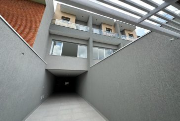 Lindo Sobrado novo à venda no Parque São Domingos na Rua Sérvio Clevinski 60