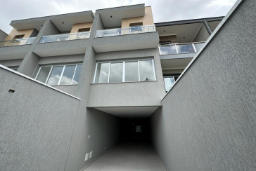 Lindo Sobrado novo à venda no Parque São Domingos na Rua Sérvio Clevinski 60