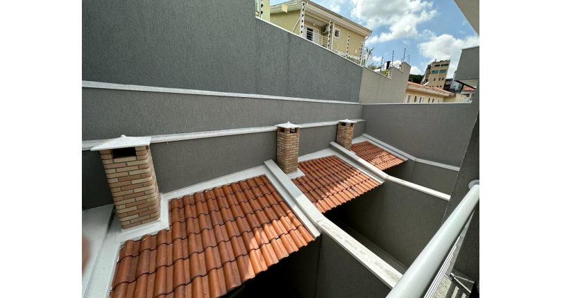 Lindo Sobrado novo à venda no Parque São Domingos na Rua Sérvio Clevinski 60