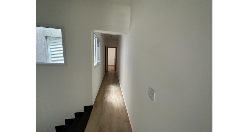 Lindo Sobrado novo à venda no Parque São Domingos na Rua Sérvio Clevinski 60