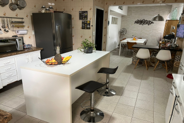 Linda Casa Térrea à venda no Jardim São José (Zona Norte) na Praça Ribeira das Naus