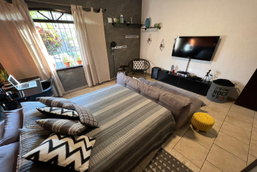 Linda Casa Térrea à venda no Jardim São José (Zona Norte) na Praça Ribeira das Naus