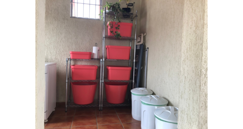 Linda Casa Térrea à venda no Jardim São José (Zona Norte) na Praça Ribeira das Naus