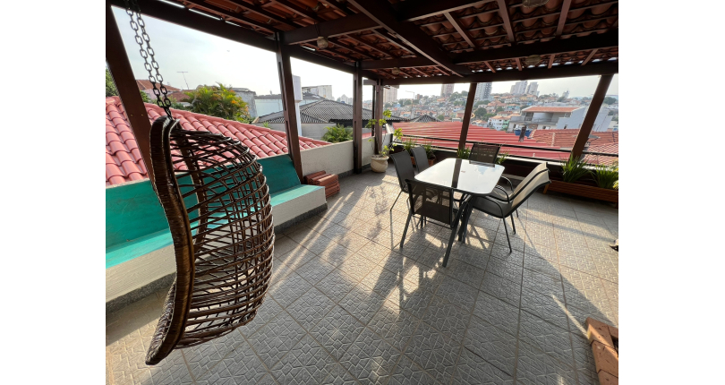 Linda Casa Térrea à venda no Jardim São José (Zona Norte) na Praça Ribeira das Naus