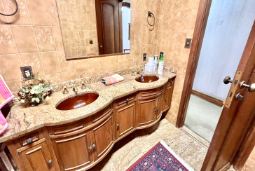 Belo Sobrado à venda no Alto da Lapa na Rua Lomas Valentinas