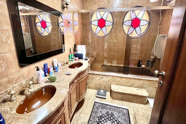 Belo Sobrado à venda no Alto da Lapa na Rua Lomas Valentinas