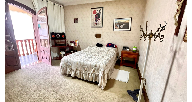 Belo Sobrado à venda no Alto da Lapa na Rua Lomas Valentinas