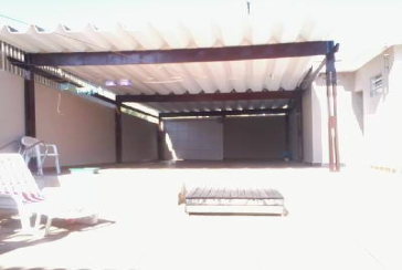 Belo Sobrado à venda na Chácara Inglesa na Rua Soldado João de Oliveira