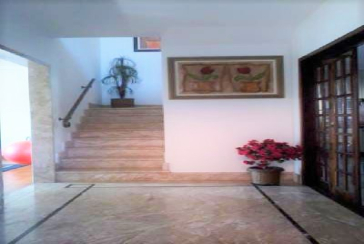 Belo Sobrado à venda na Chácara Inglesa na Rua Soldado João de Oliveira