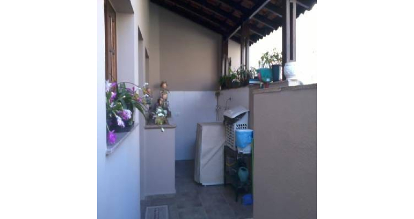 Belo Sobrado à venda na Chácara Inglesa na Rua Soldado João de Oliveira