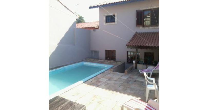 Belo Sobrado à venda na Chácara Inglesa na Rua Soldado João de Oliveira