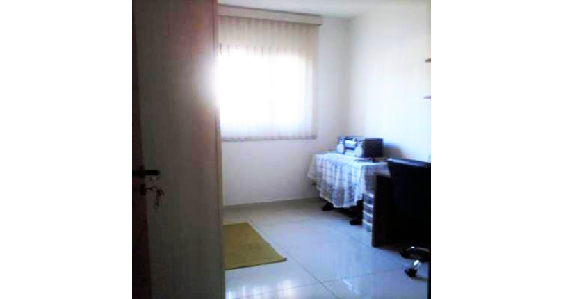 Belo Sobrado à venda na Chácara Inglesa na Rua Soldado João de Oliveira