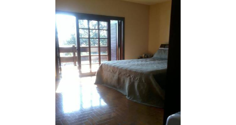 Belo Sobrado à venda na Chácara Inglesa na Rua Soldado João de Oliveira