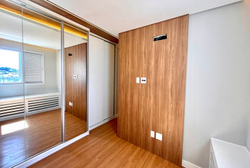 Belo Apartamento à venda no Parque São Domingos Rua Giovani Recordatti 153