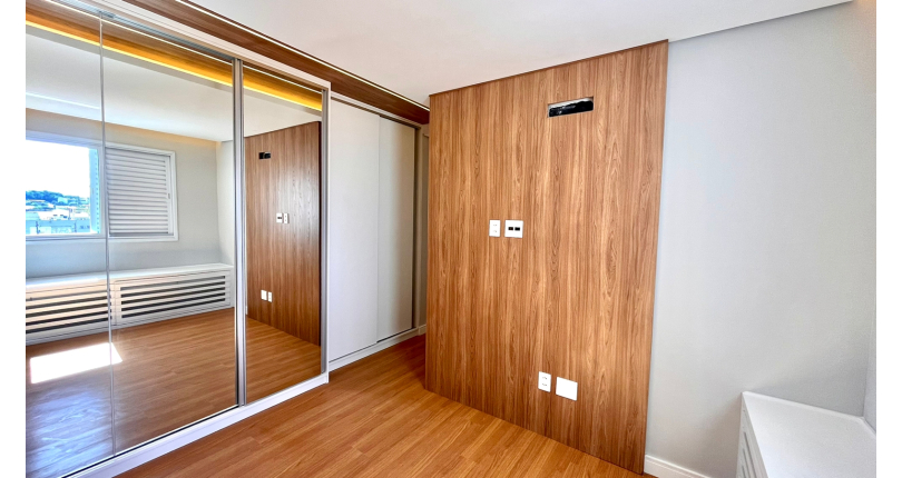 Belo Apartamento à venda no Parque São Domingos Rua Giovani Recordatti 153