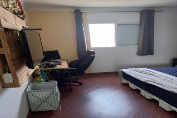 Lindo Sobrado à venda no Parque São Domingos na Rua Homero Sales