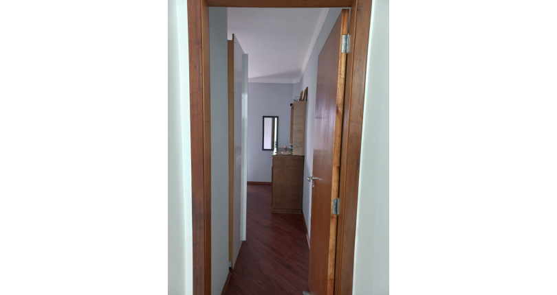 Lindo Sobrado à venda no Parque São Domingos na Rua Homero Sales