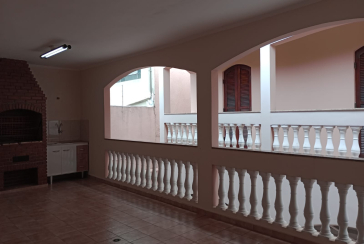 Belo Sobrado à venda no Jardim Marisa na Rua Madre Maria Villac