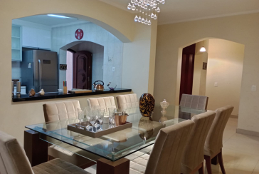 Belo Sobrado à venda no Jardim Marisa na Rua Madre Maria Villac