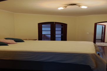 Belo Sobrado à venda no Jardim Marisa na Rua Madre Maria Villac