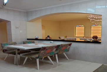 Belo Sobrado à venda no Jardim Marisa na Rua Madre Maria Villac