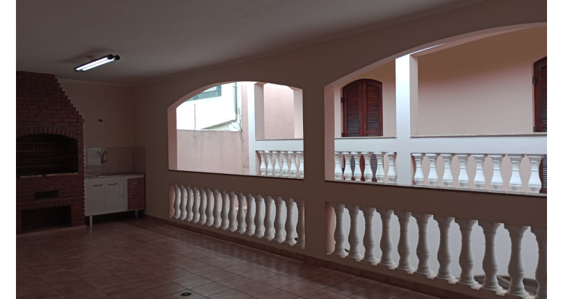 Belo Sobrado à venda no Jardim Marisa na Rua Madre Maria Villac