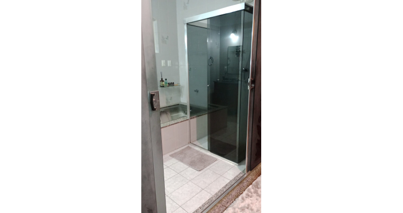 Belo Sobrado à venda no Jardim Marisa na Rua Madre Maria Villac