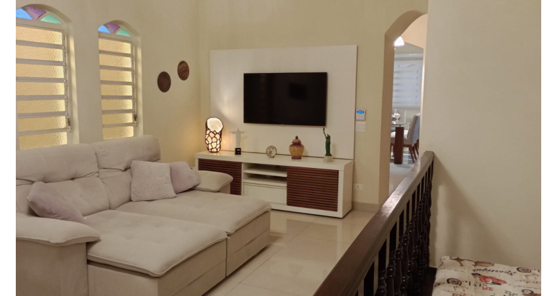 Belo Sobrado à venda no Jardim Marisa na Rua Madre Maria Villac